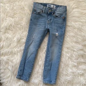 Lightly worn boy jeans.